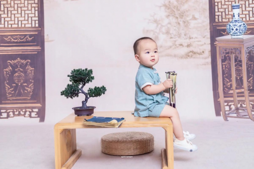 宜昌宝宝头睡扁了